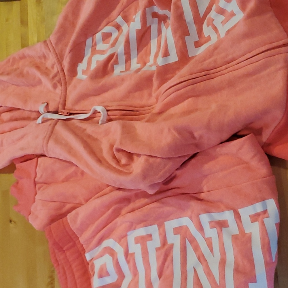 Vs pink lounge set